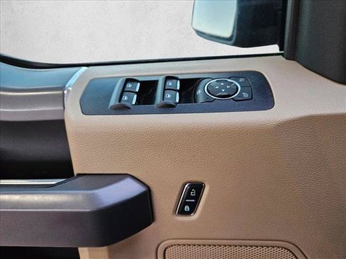 Used 2018 Ford F150 XLT w/ Equipment Group 302A Luxury RWD image 8
