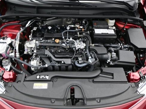Used 2025 Toyota Corolla LE image 18