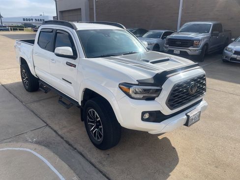 Used 2021 Toyota Tacoma TRD Sport image 5