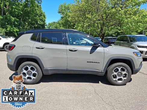 Used 2022 Jeep Compass Trailhawk w/ Sun and Sound Group AWD/4WD image 7