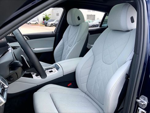 Certified 2024 BMW X6 xDrive40i w/ Premium Package image 7