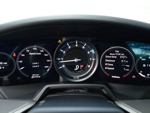 Used 2021 Porsche 911 Carrera image 37