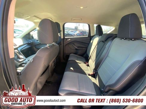Used 2016 Ford Escape SE w/ Equipment Group 201A image 9