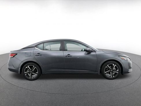 Used 2025 Nissan Sentra SV FWD image 10