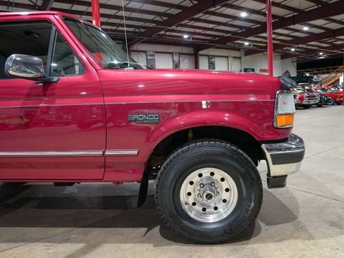 Used 1995 Ford Bronco XLT AWD/4WD image 11
