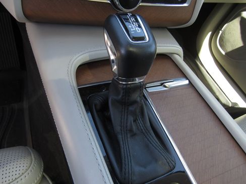 Used 2016 Volvo XC90 T6 Inscription w/ Vision Package image 21