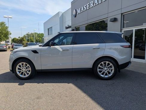 Used 2025 Land Rover Range Rover Sport AWD/4WD image 3