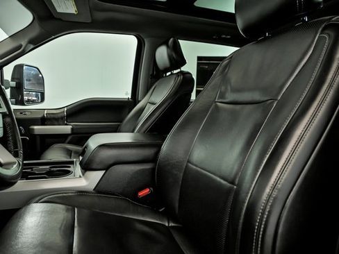 Used 2017 Ford F350 Lariat w/ Lariat Ultimate Package image 13