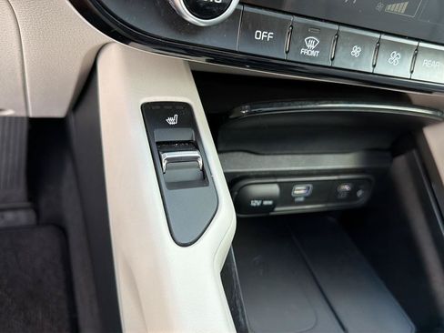 Used 2025 Kia Telluride S FWD image 27