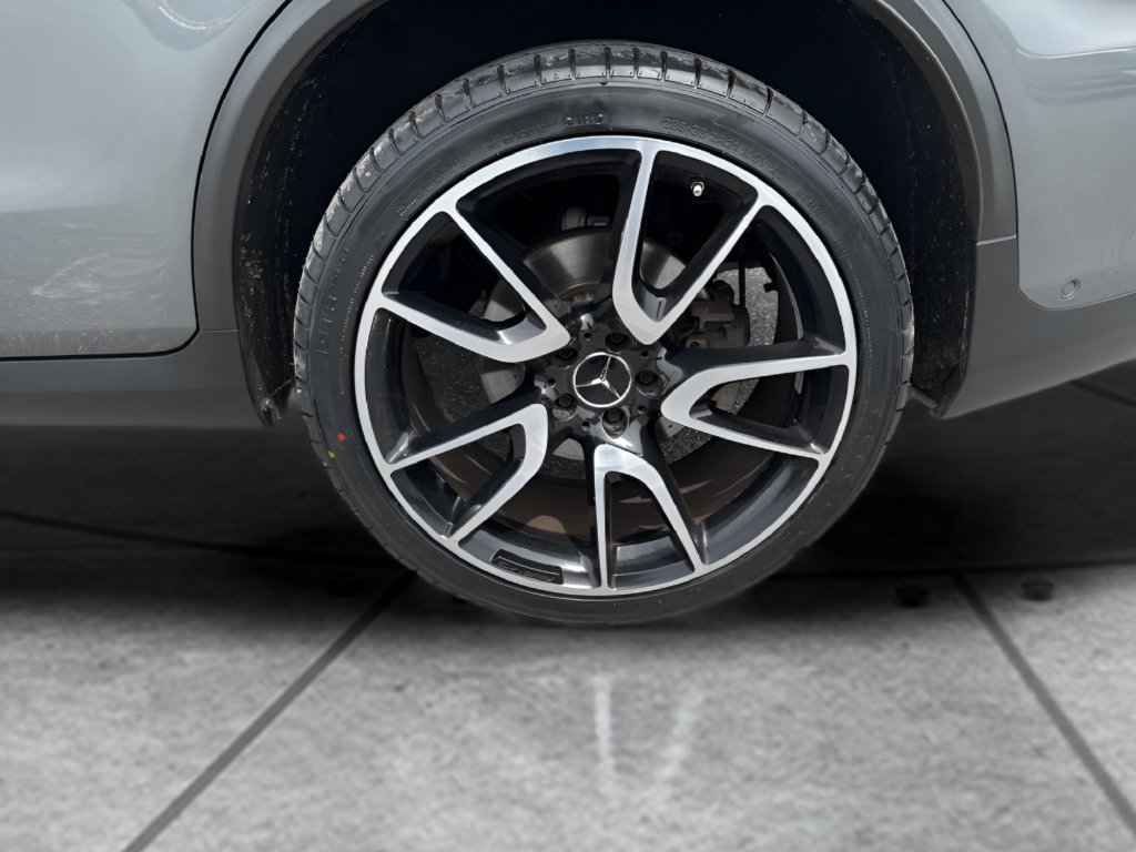 Used 2018 Mercedes-Benz GLC 43 AMG 4MATIC image 35