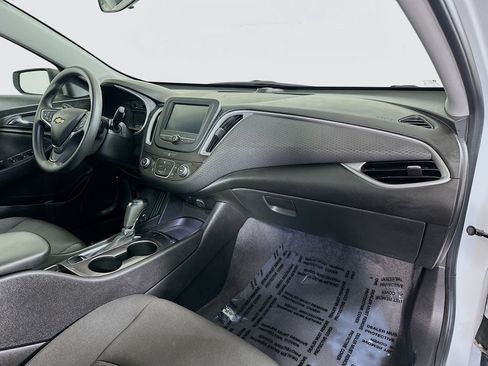 Used 2018 Chevrolet Malibu LS FWD image 26