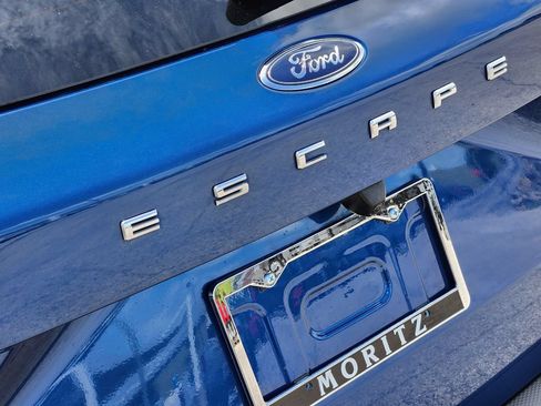 Used 2023 Ford Escape Active w/ Cold Weather Package FWD image 12