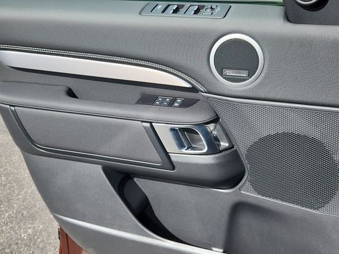New 2026 Land Rover Discovery Limited Edition AWD/4WD image 22
