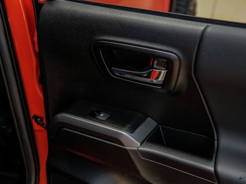 Used 2023 Toyota Tacoma TRD Pro AWD/4WD image 95