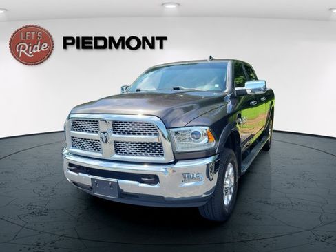 Used 2018 RAM 2500 Laramie w/ Convenience Group AWD/4WD image 1