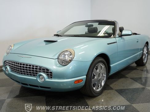 Used 2002 Ford Thunderbird image 18