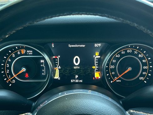 Used 2022 Jeep Gladiator Overland AWD/4WD image 23