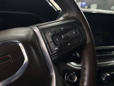 Used 2025 GMC Sierra 1500 SLT image 18