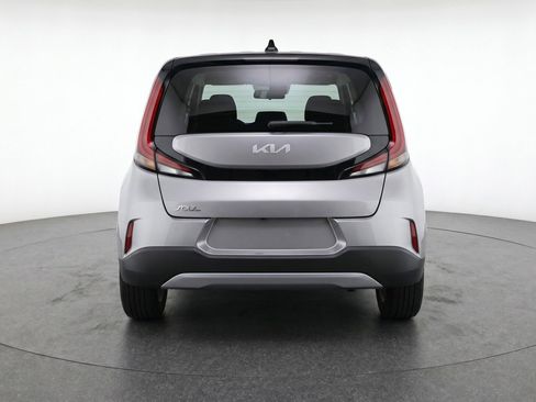 Used 2025 Kia Soul LX w/ LX Technology Package FWD image 7