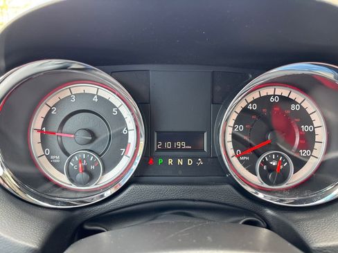Used 2014 Dodge Grand Caravan SE w/ Quick Order Package 29E SE FWD image 13