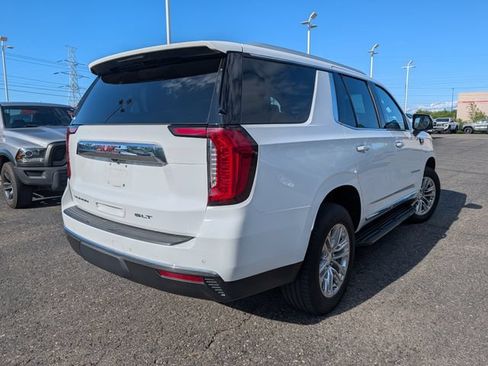 Used 2023 GMC Yukon SLT w/ SLT Luxury Package AWD/4WD image 7