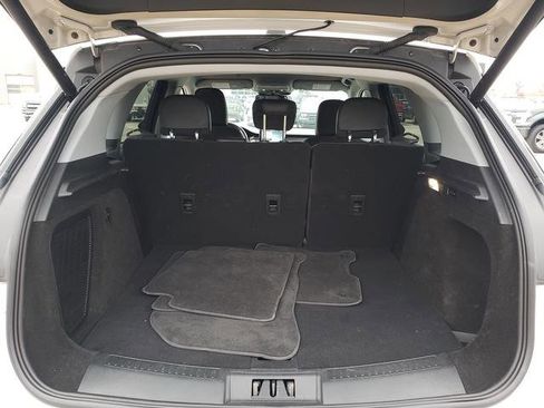 Used 2021 Lincoln Corsair AWD w/ Equipment Group 101A image 8