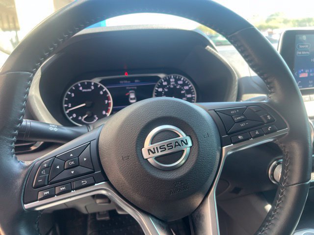 Used 2023 Nissan Sentra SV FWD image 19