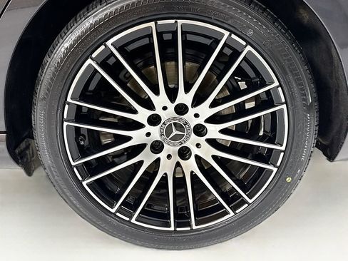 Used 2023 Mercedes-Benz C 300 Sedan image 31