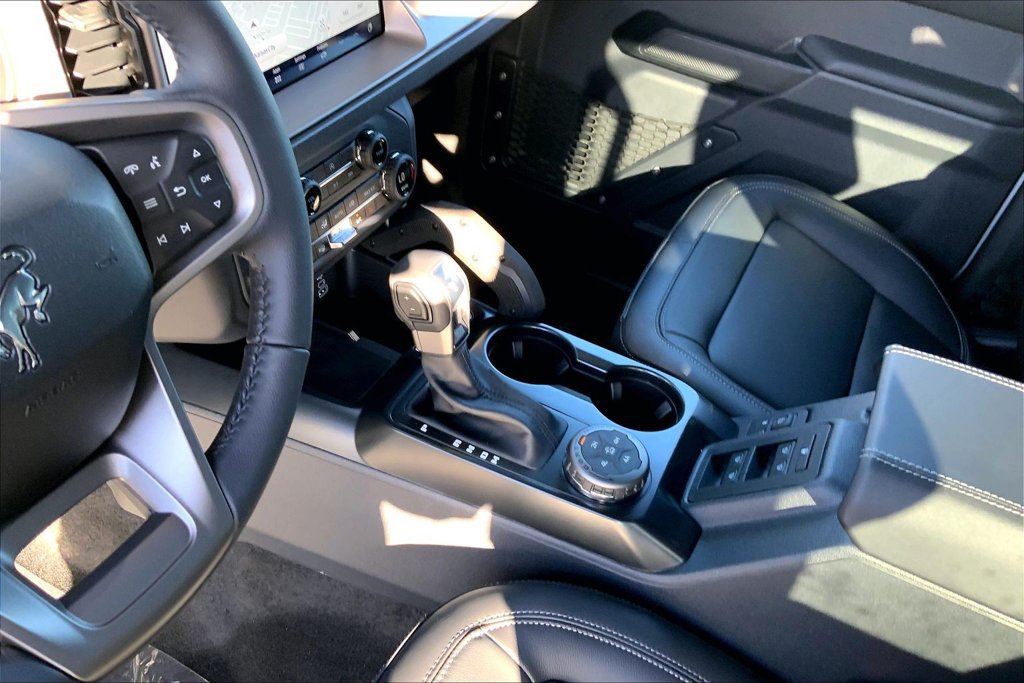 New 2026 Ford Bronco Outer Banks w/ Sasquatch Package AWD/4WD image 8