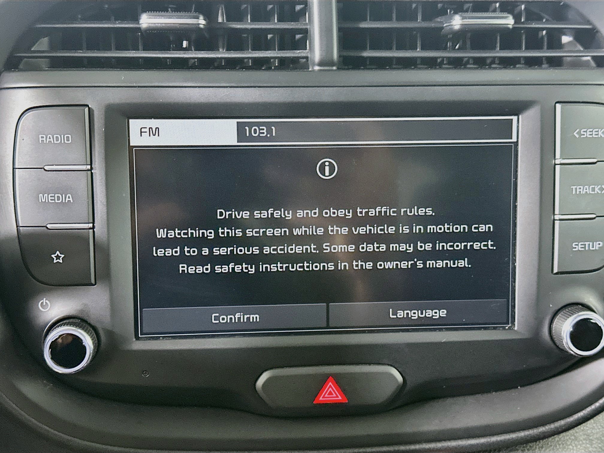 Used 2025 Kia Soul LX w/ LX Technology Package FWD image 19