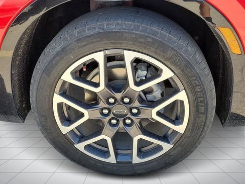 Used 2023 Chevrolet Blazer RS w/ Enhanced Convenience Package FWD image 5