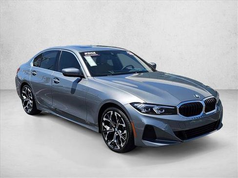 Used 2026 BMW 330i Sedan w/ Convenience Package RWD image 3
