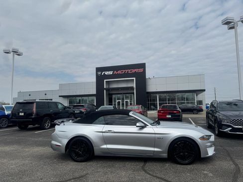 Used 2019 Ford Mustang GT Premium w/ Equipment Group 401A image 3