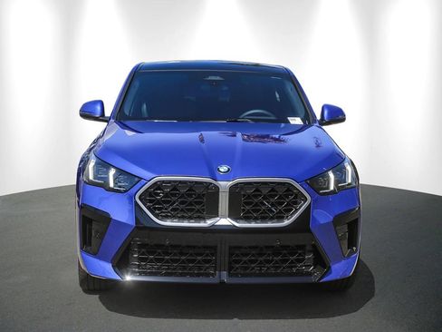 New 2026 BMW X2 xDrive28i w/ Technology Package AWD/4WD image 2