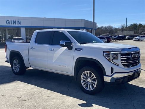 Used 2023 GMC Sierra 1500 SLT w/ SLT Premium Package image 8