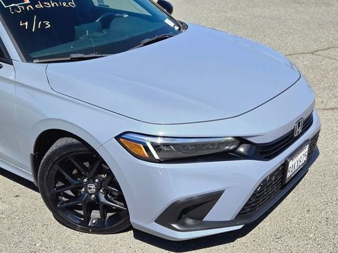 Used 2022 Honda Civic Sport image 4