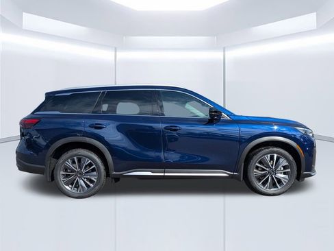 New 2026 INFINITI QX60 Luxe image 3
