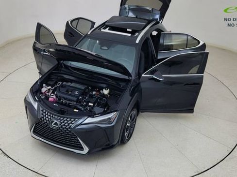 Used 2025 Lexus UX 300h FWD image 82