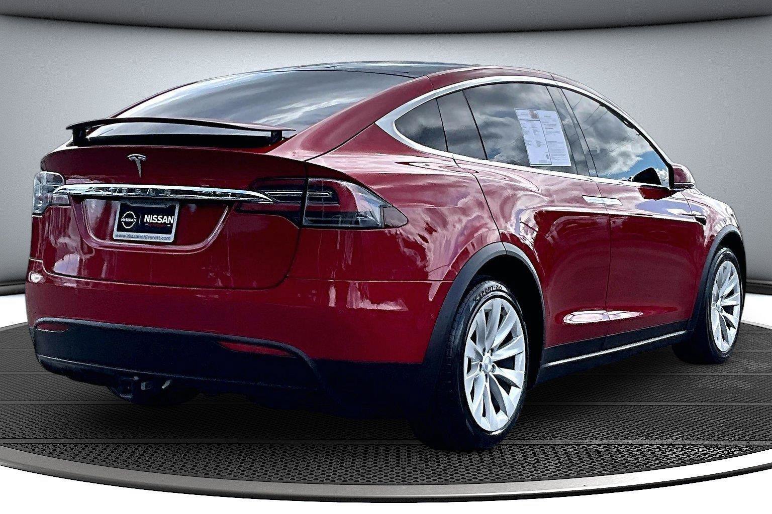 Used 2019 Tesla Model X Long Range AWD/4WD image 7