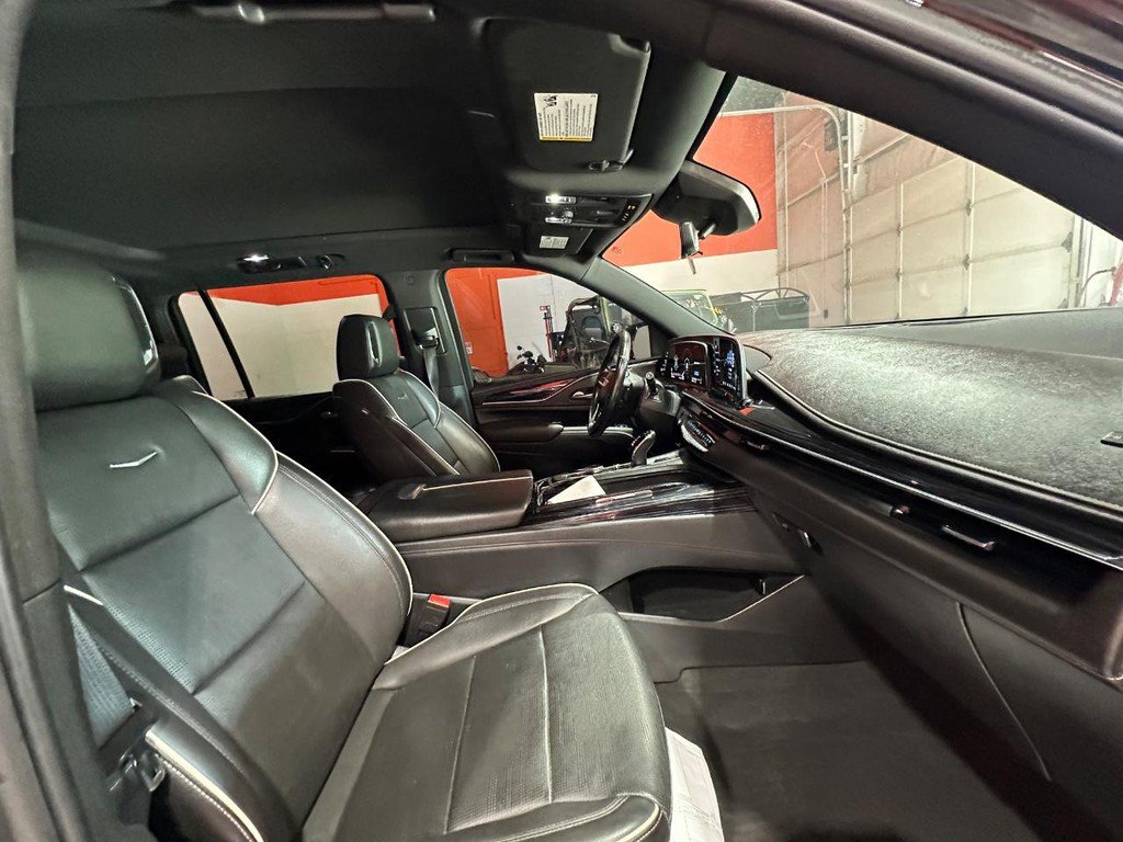 Used 2021 Cadillac Escalade ESV Sport AWD/4WD image 13