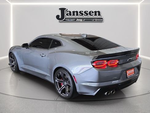 Used 2022 Chevrolet Camaro SS RWD image 3