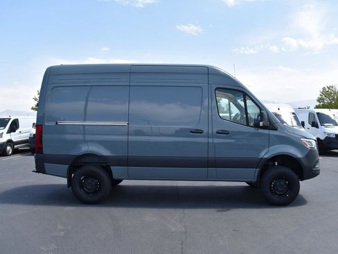New 2025 Mercedes-Benz Sprinter 2500 image 5