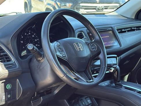 Used 2018 Honda HR-V EX-L image 11