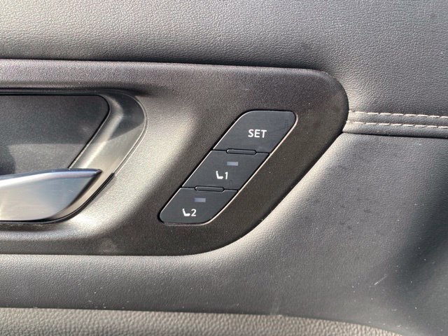 Used 2023 Nissan Pathfinder Platinum w/ Lighting Package (N93) AWD/4WD image 16