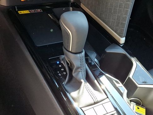 Used 2026 Toyota Camry XLE w/ Premium Package image 15