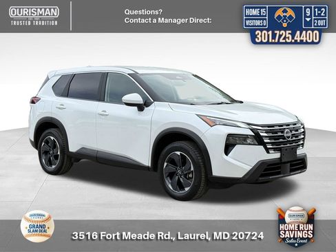 Used 2025 Nissan Rogue SV AWD/4WD image 1