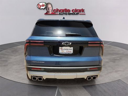 New 2025 Chevrolet Traverse LT w/ Driver Confidence Package image 4