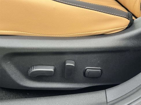 New 2025 Nissan Sentra SV w/ SV Premium Package image 23