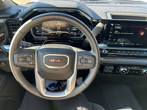 Certified 2025 GMC Sierra 1500 Elevation image 23