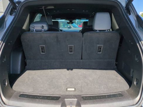 Used 2024 Buick Enclave Premium image 13